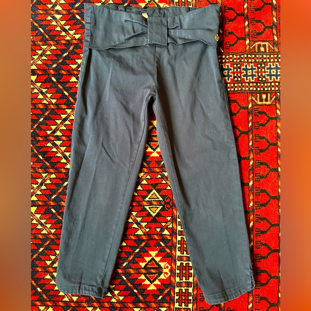 Lili Gaufrette Navy Girls Pants Size 8.  In very good condition.